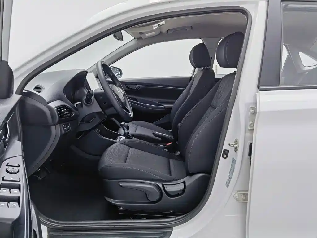 Hyundai Elantra — миниатюра 10