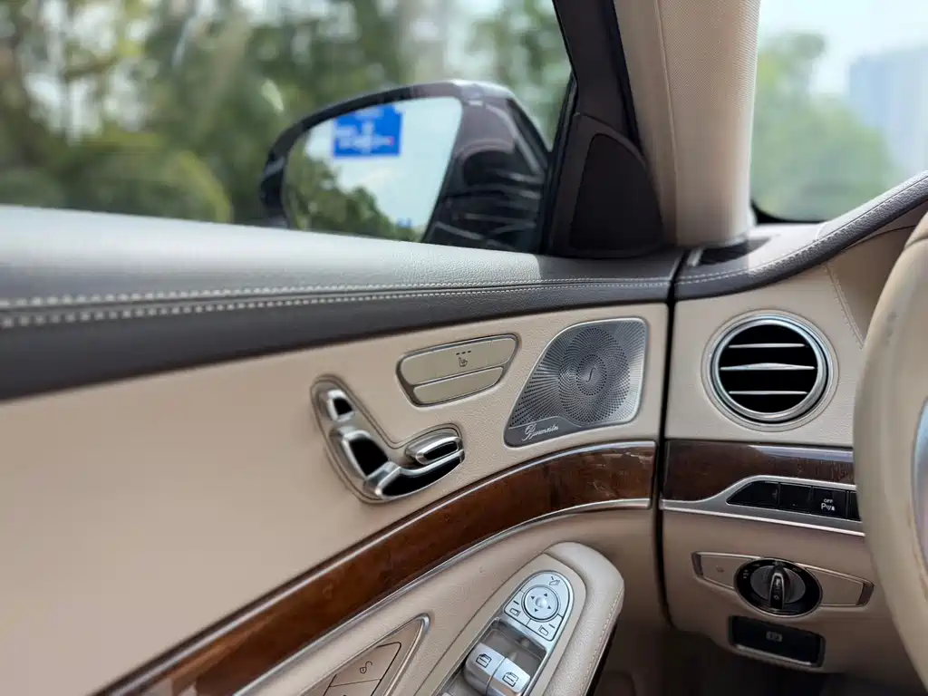Mercedes-Benz S-Class — миниатюра 7