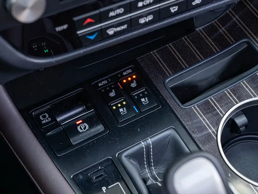 Lexus RX — миниатюра 19