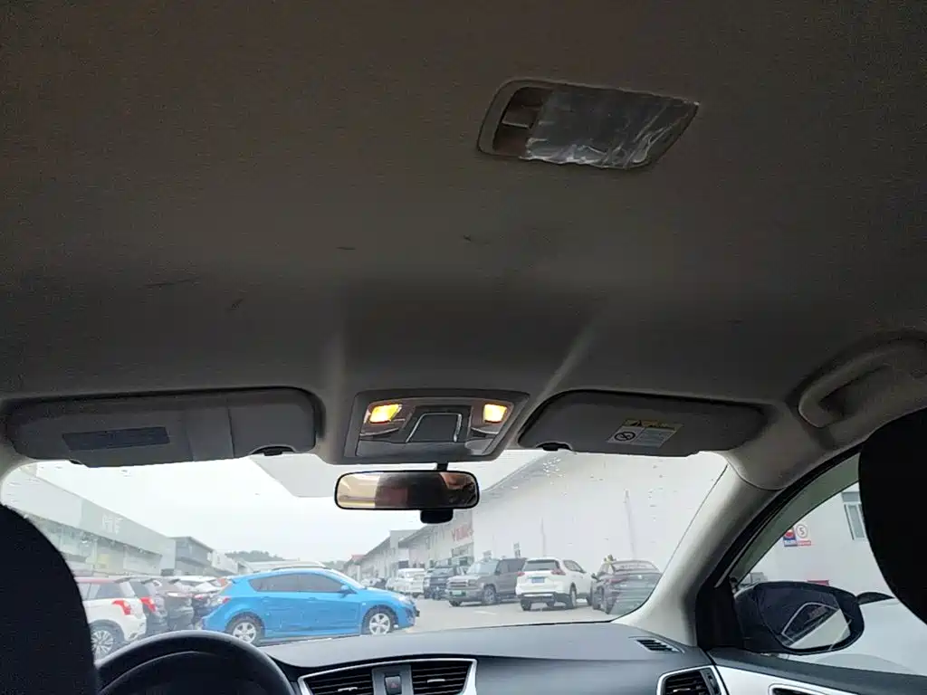 Nissan Sylphy — миниатюра 18