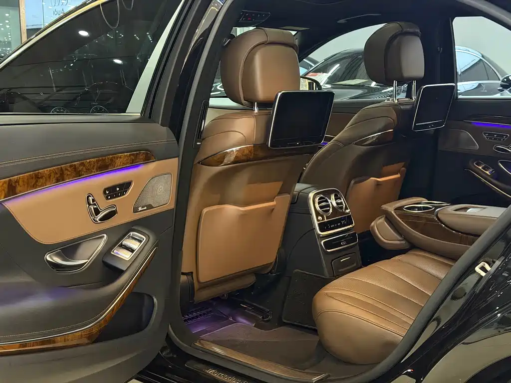 Mercedes-Benz S-Class — миниатюра 10