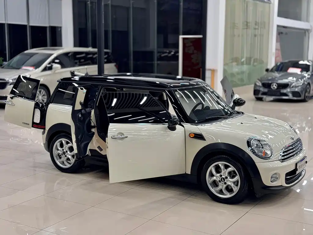 MINI Mini Clubman — миниатюра 11