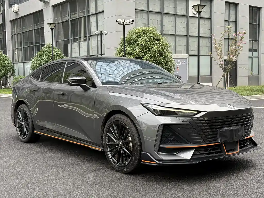 Changan UNI-V — миниатюра 3