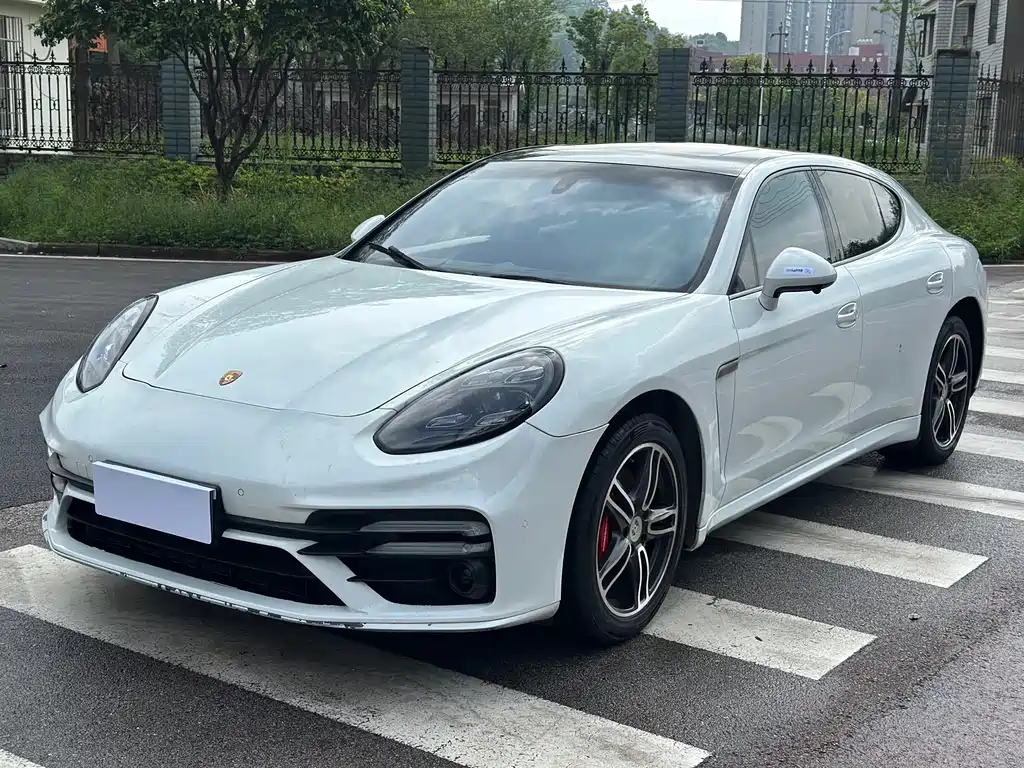 Купить Porsche Panamera