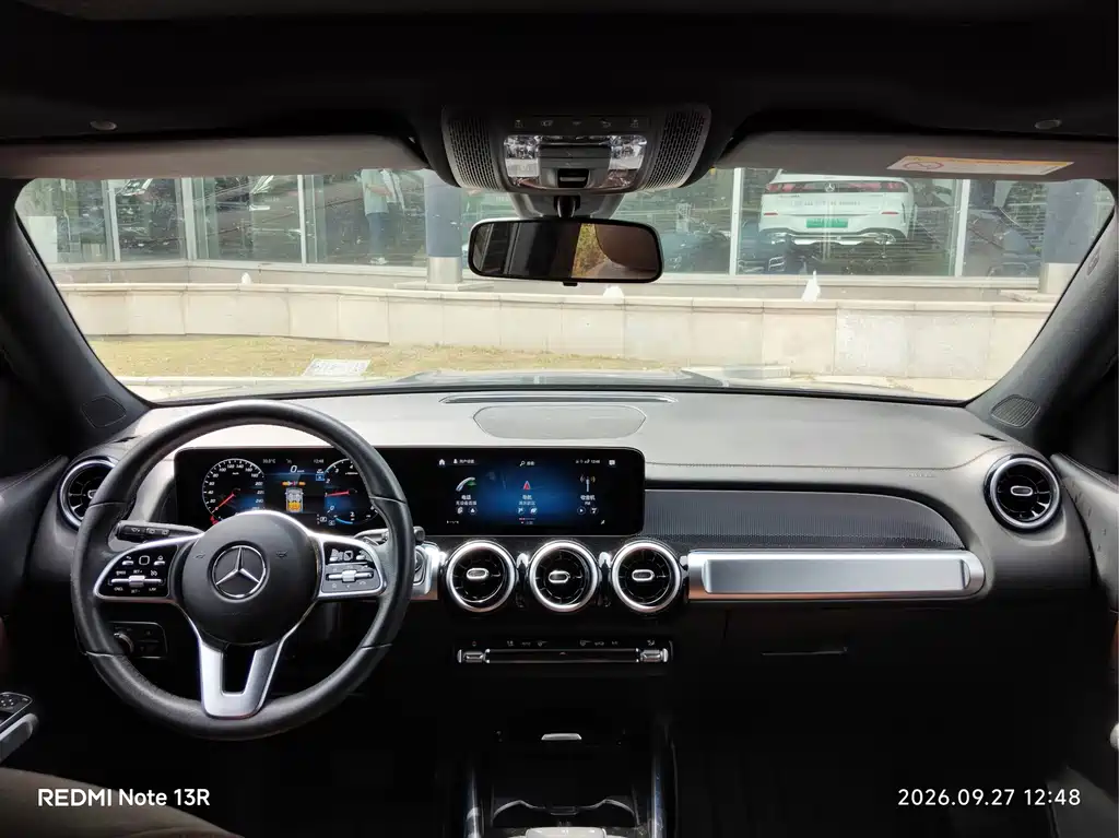 Mercedes-Benz GLB — миниатюра 9