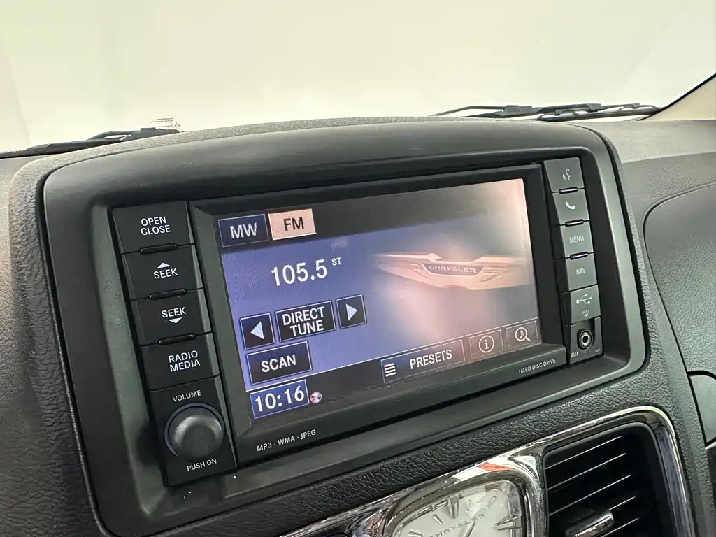 Chrysler Grand Voyager (Import) — миниатюра 10