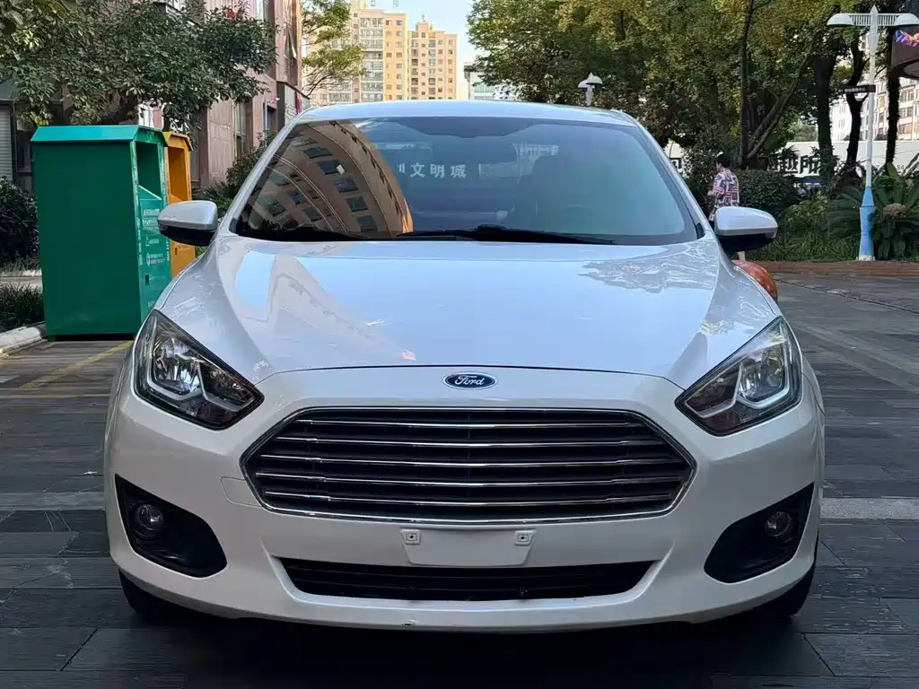 Ford Escort — миниатюра 2