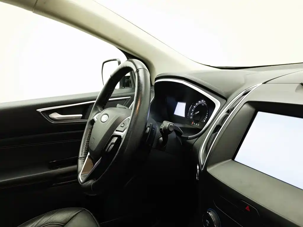 Ford Edge — миниатюра 22