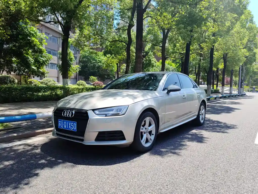 Audi A4L 2017