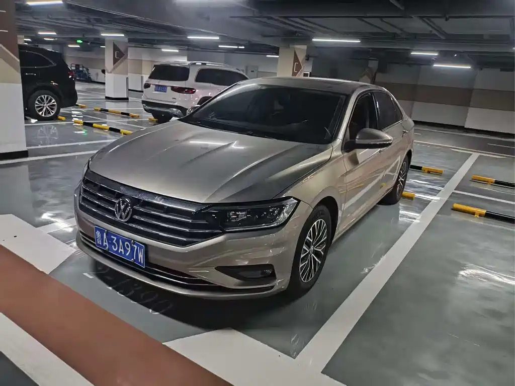 Volkswagen Sagitar 2019