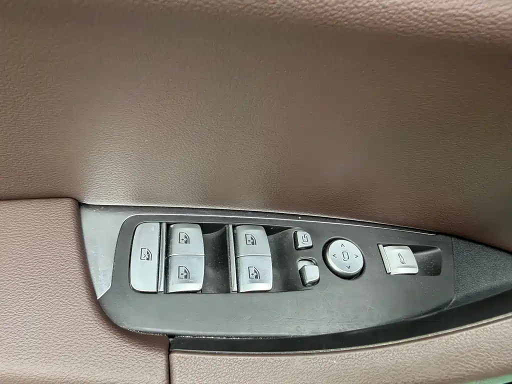 BMW X3 — миниатюра 12