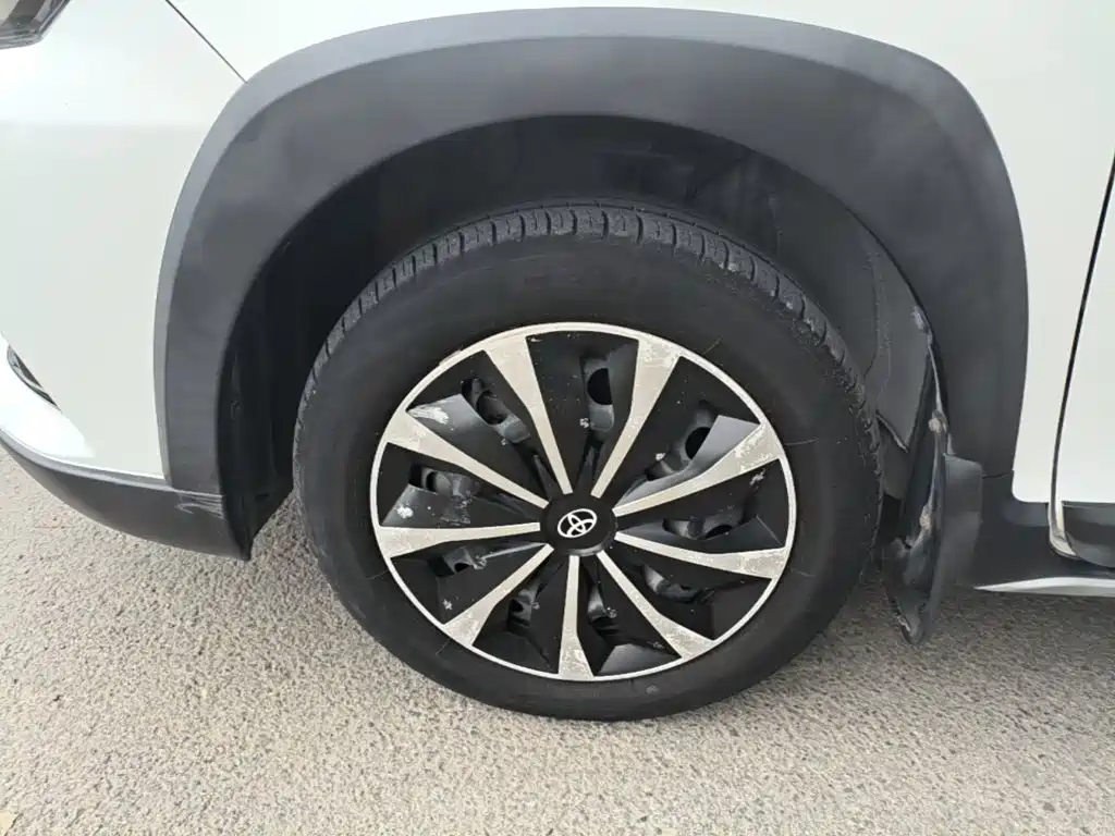 Toyota Yaris L — миниатюра 23