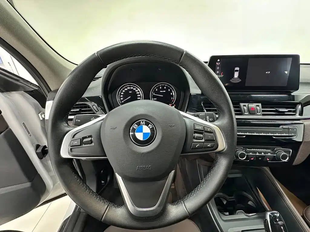 BMW X1 — миниатюра 8