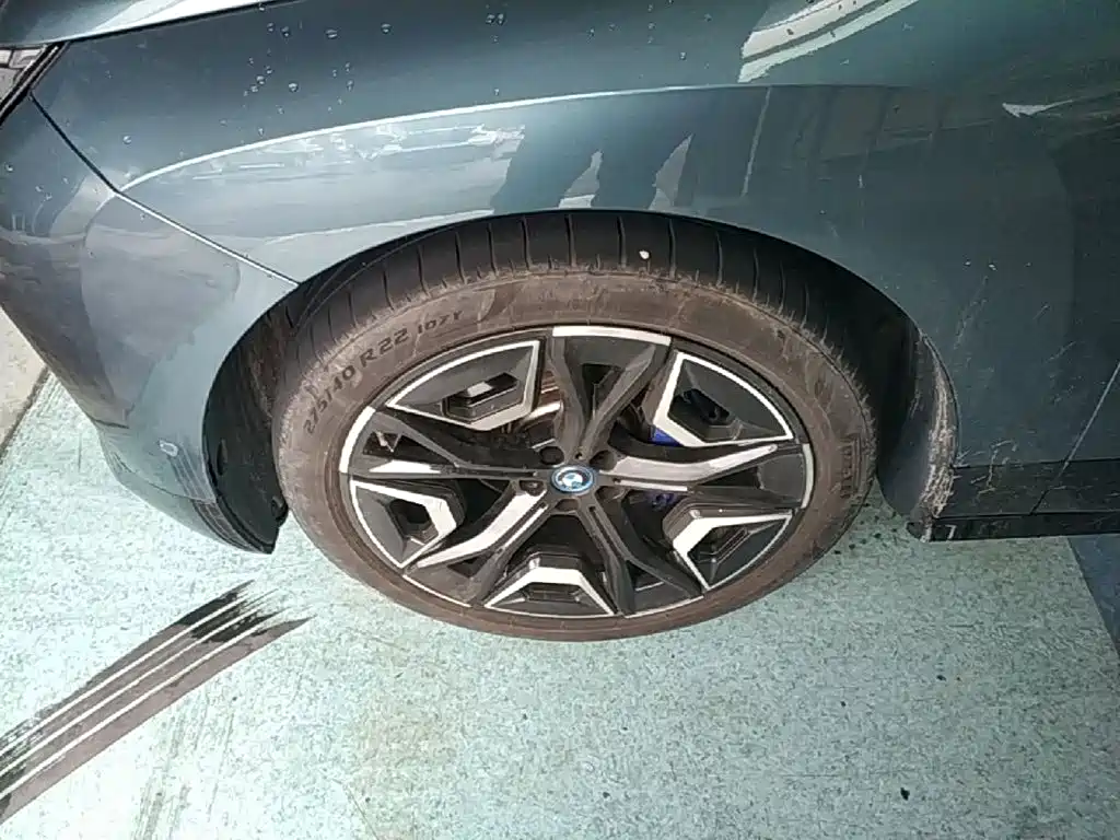BMW iX — миниатюра 23