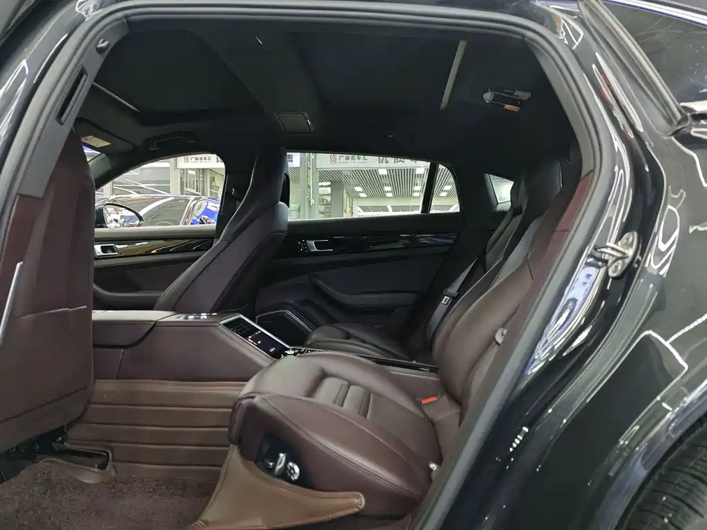 Porsche Panamera — миниатюра 6