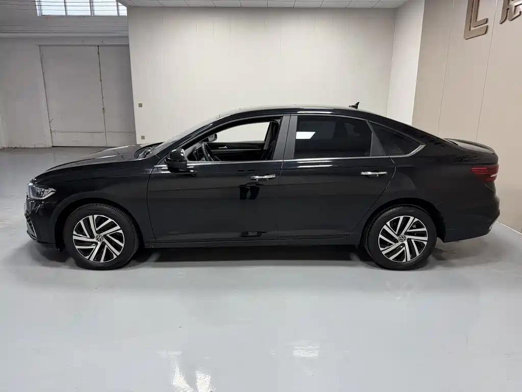 Volkswagen Lavida — миниатюра 7