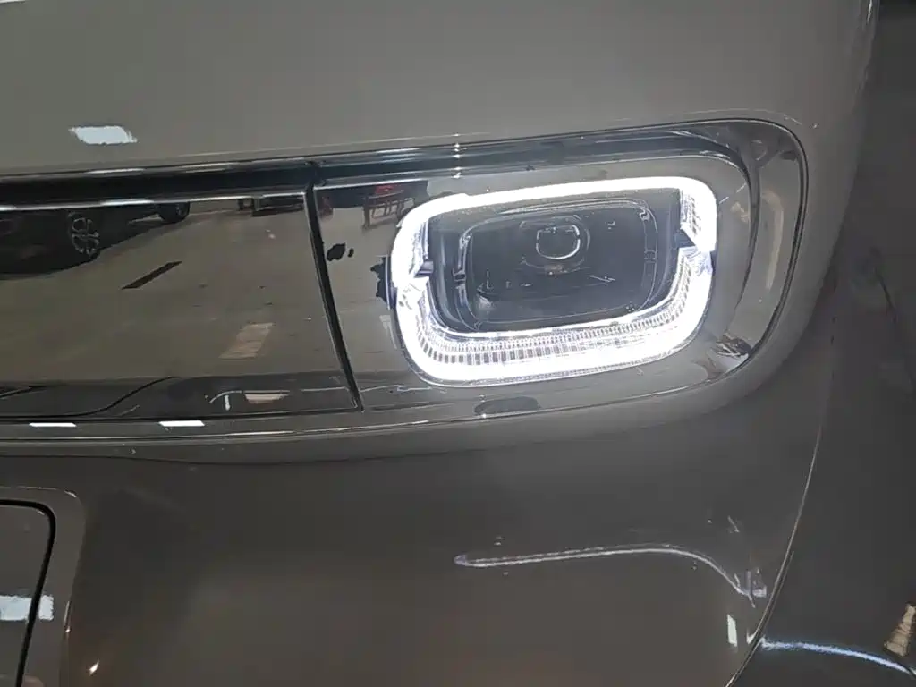 Baojun KiWi EV — миниатюра 24