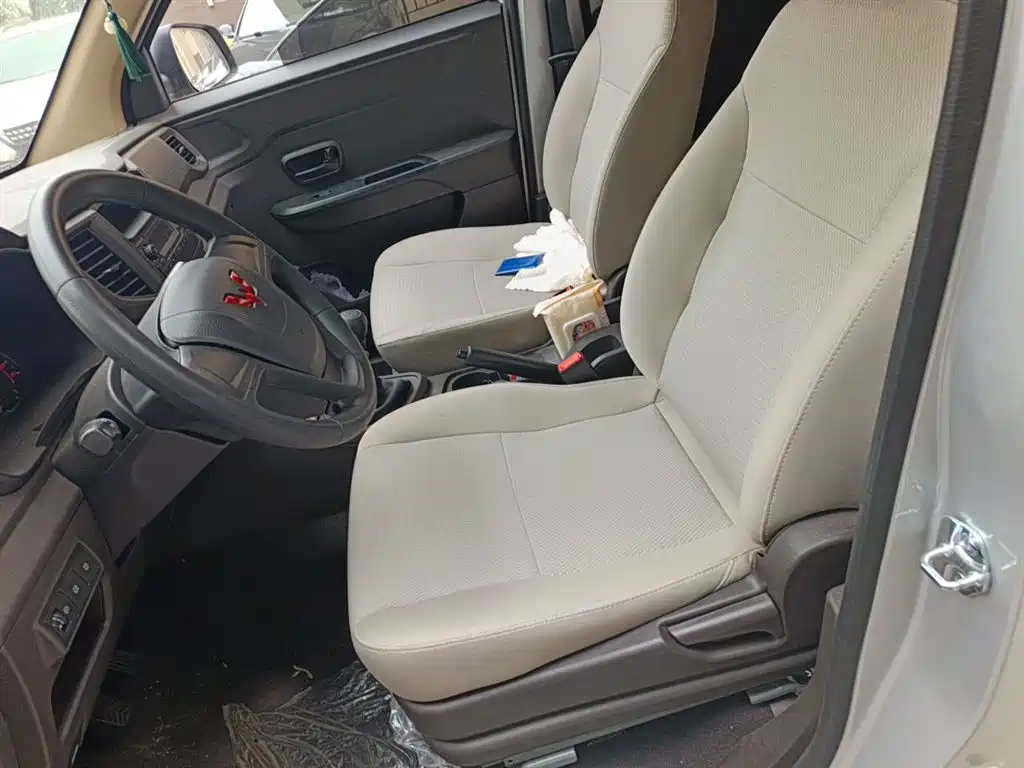 Wuling V 2022 1.5L LAR