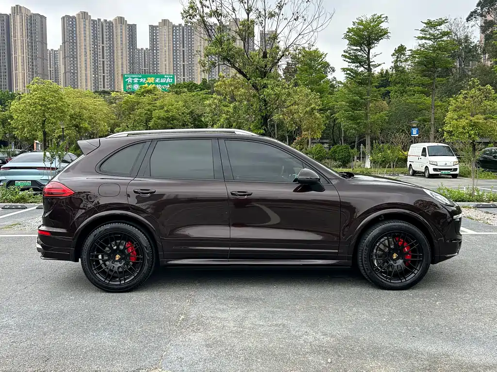 Porsche Cayenne 2016 Cayenne Platinum Edition 3.0T