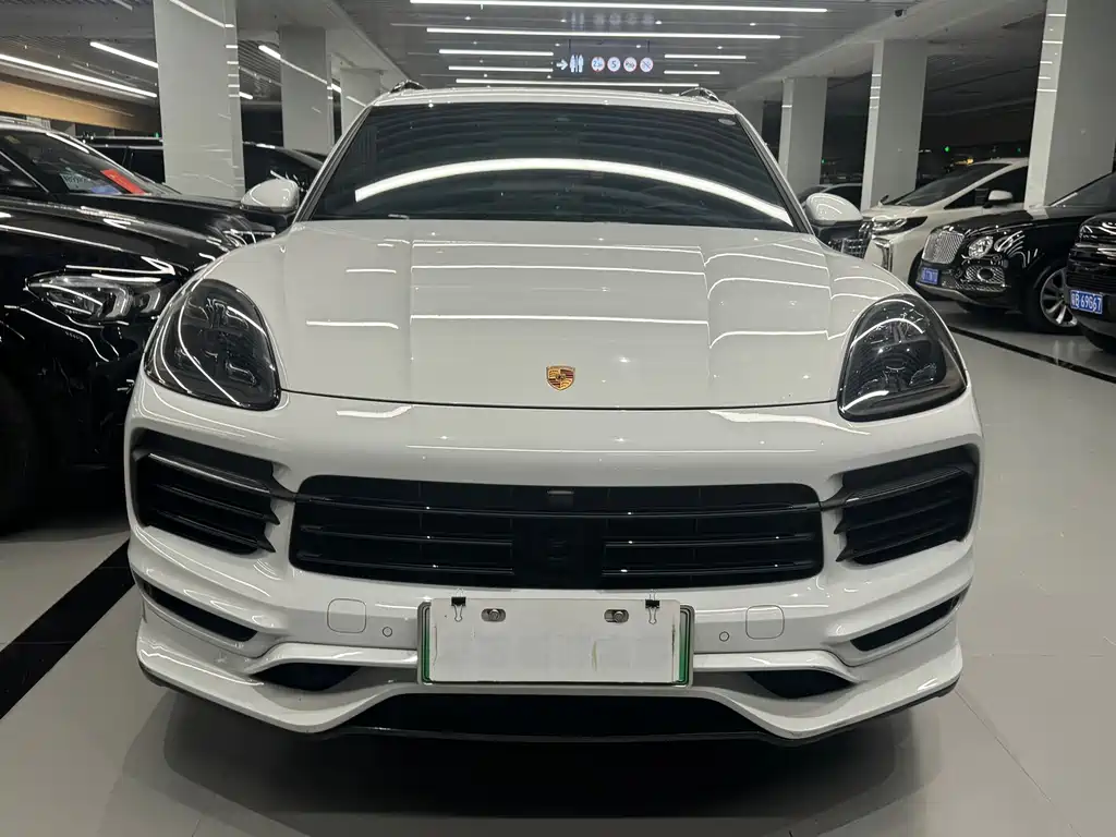 Porsche Cayenne Hybrid — миниатюра 2