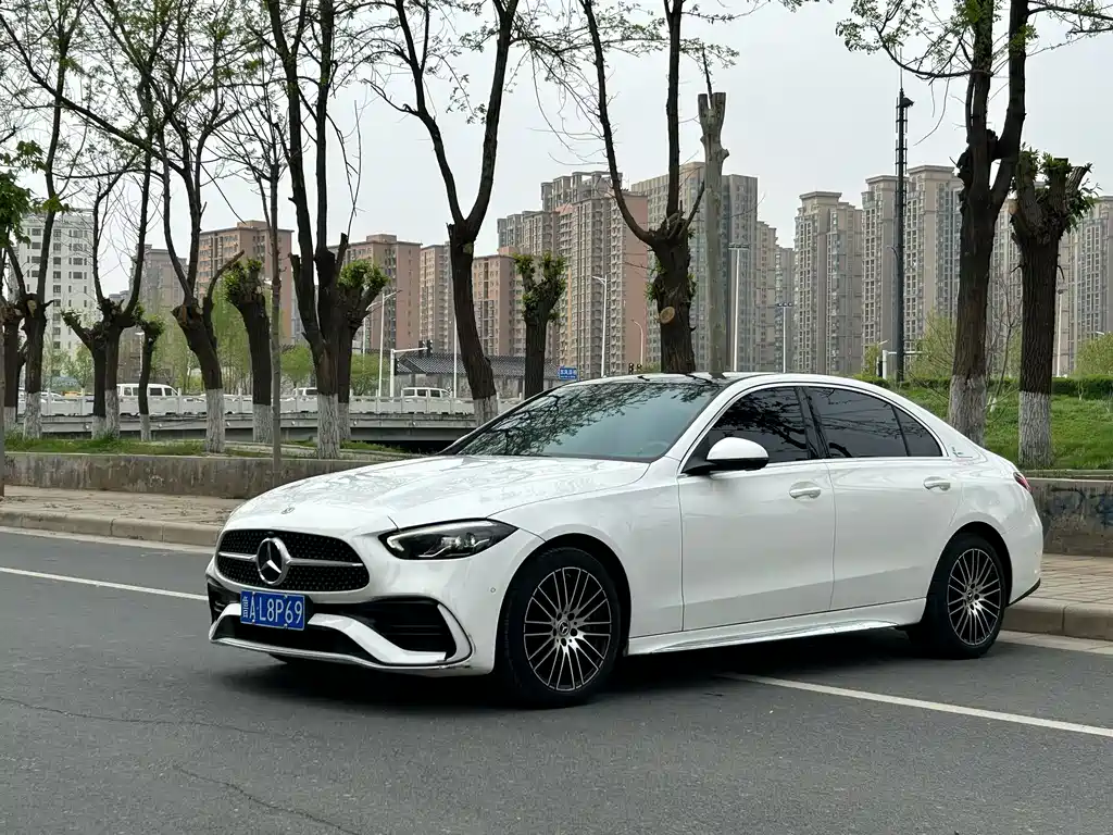 Mercedes-Benz C-Class 2022