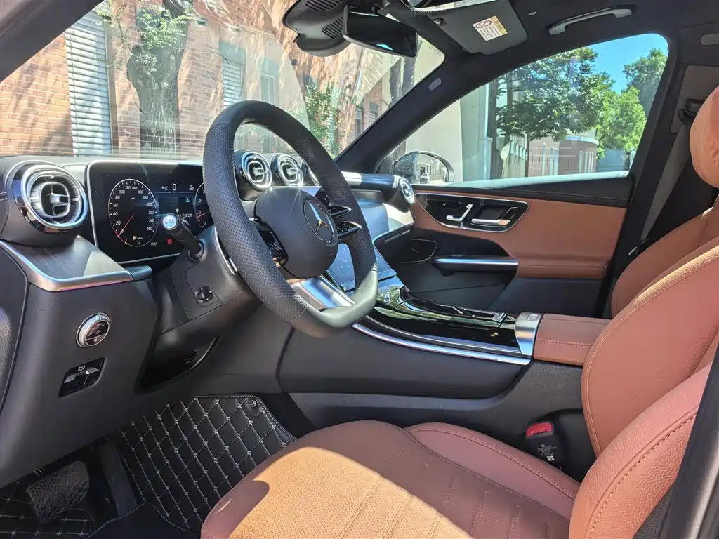 Mercedes-Benz GLC 2025 GLC 300 L 4MATIC 5 мест