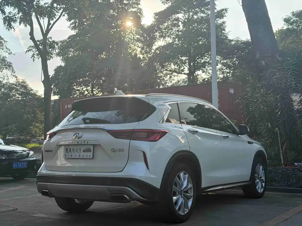 Infiniti QX50 — миниатюра 9