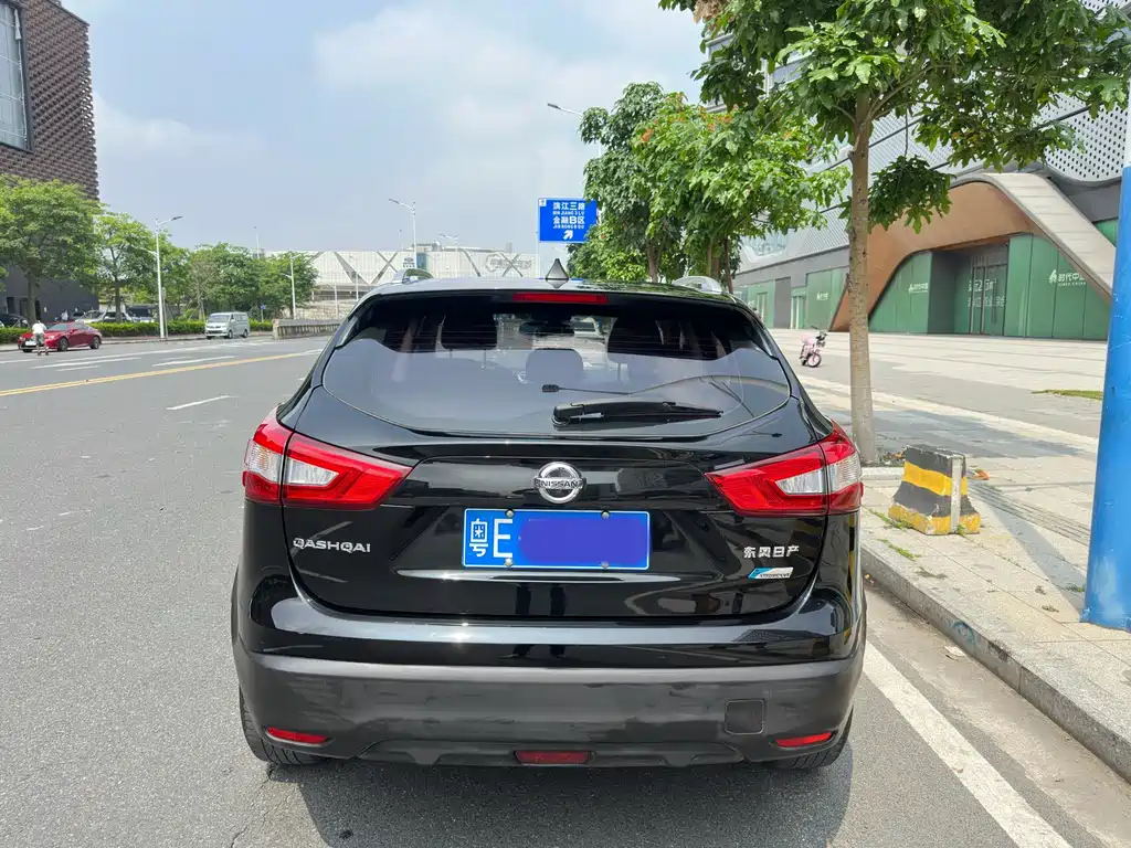 Nissan Qashqai — миниатюра 6