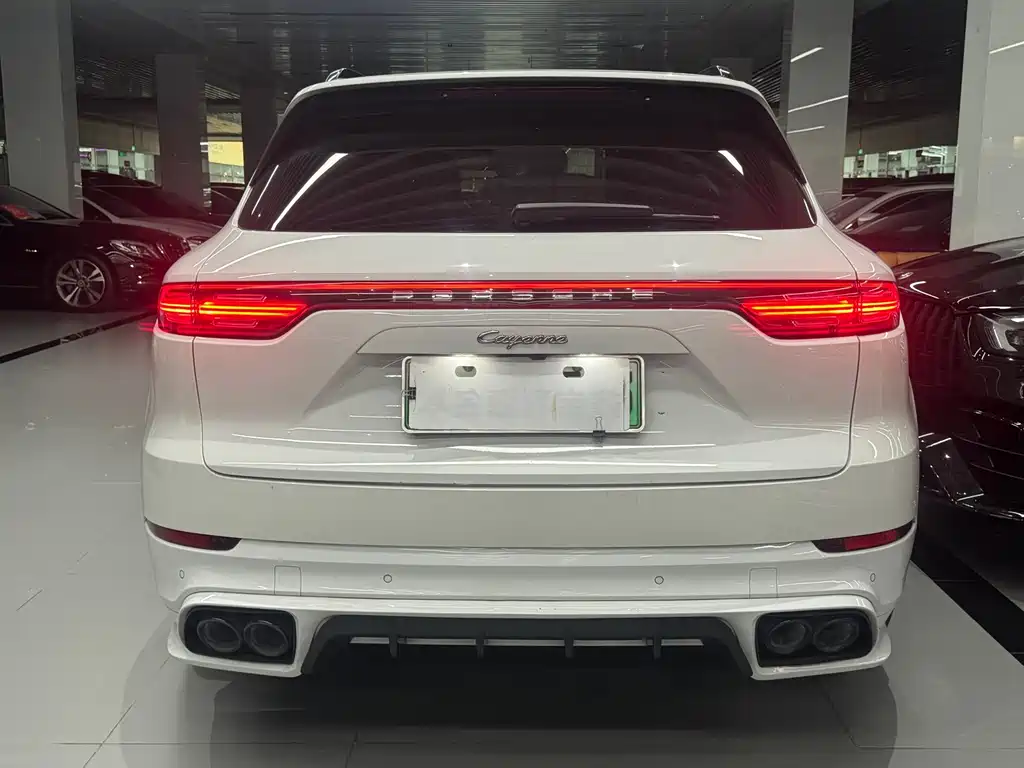 Porsche Cayenne Hybrid — миниатюра 4
