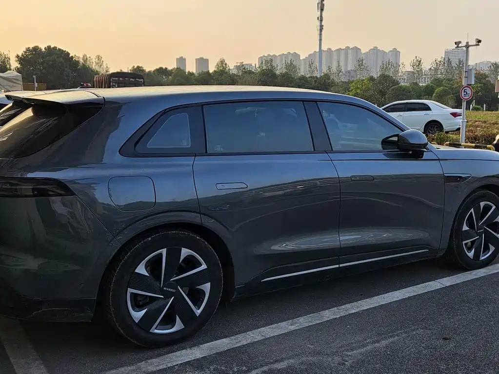 Exeed Xingjiyuan ET — миниатюра 9