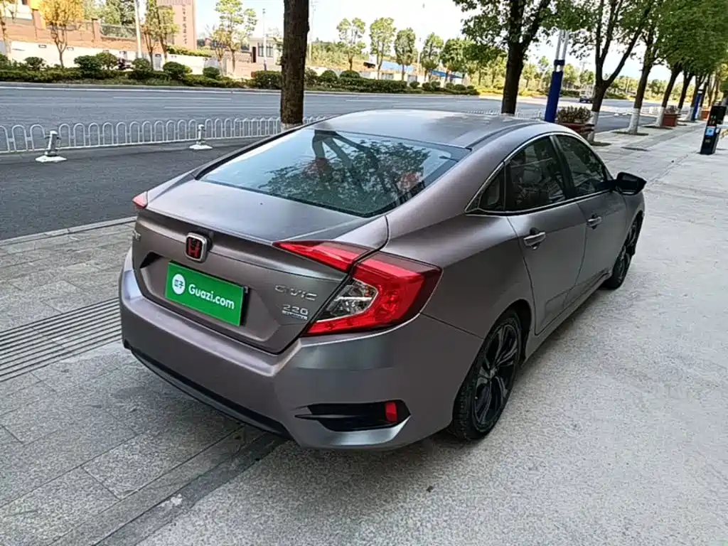 Honda Civic — миниатюра 7