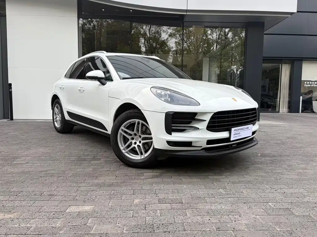 Porsche Macan — миниатюра 4