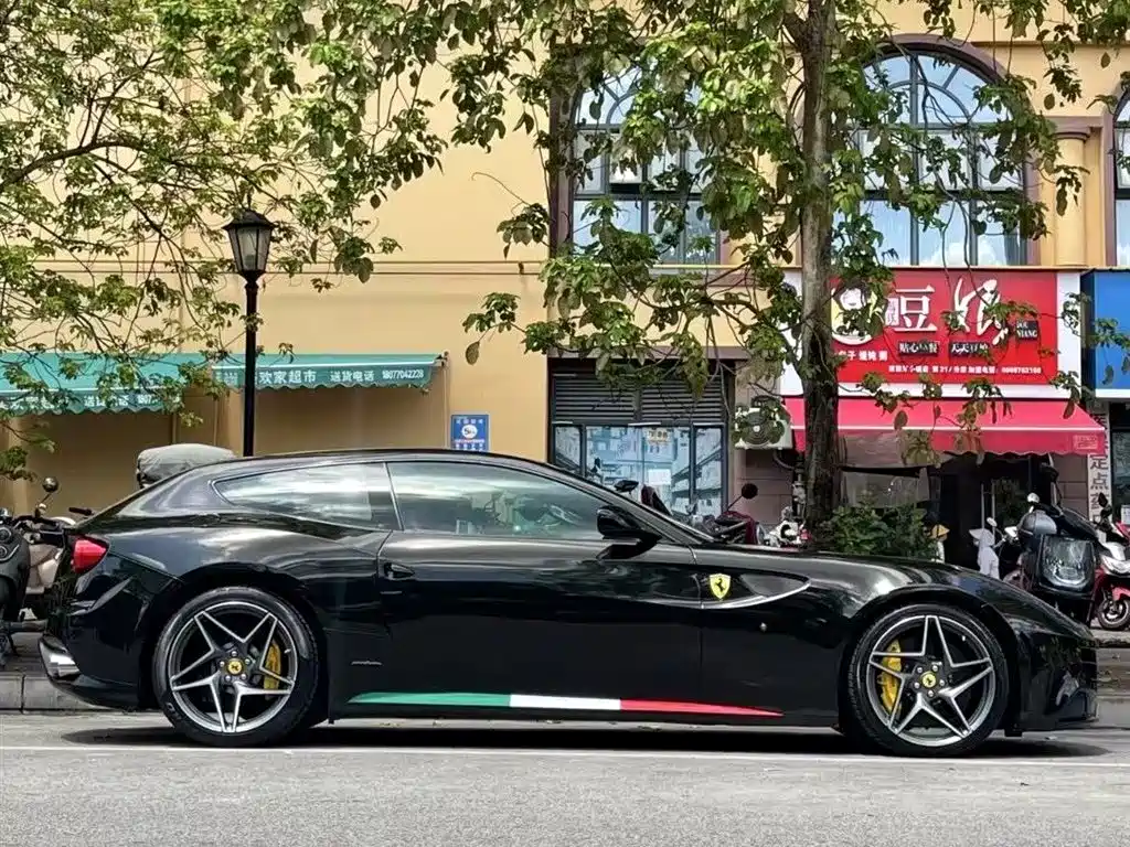Ferrari FF 2012 6.3L V12