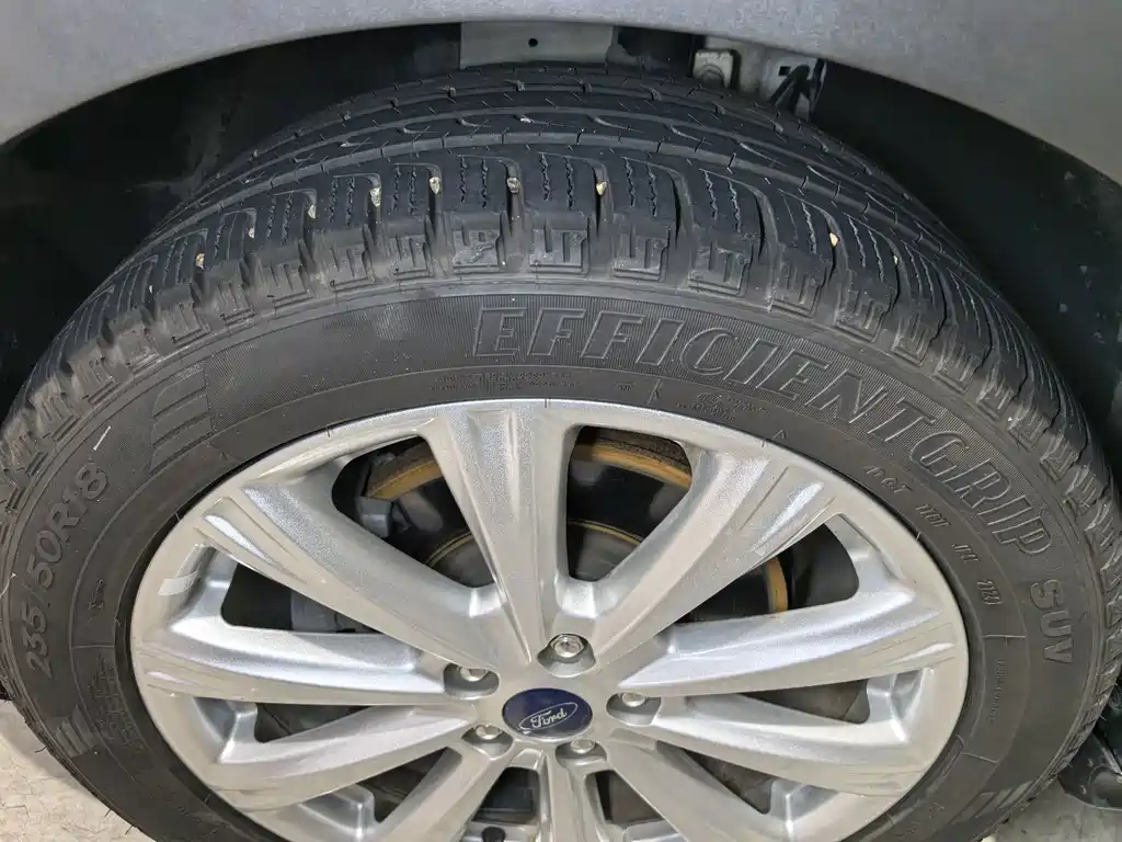 Ford Kuga — миниатюра 13
