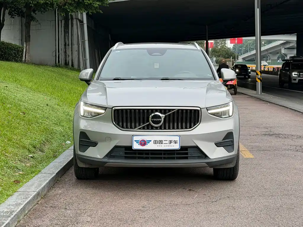 Volvo XC40 — миниатюра 2