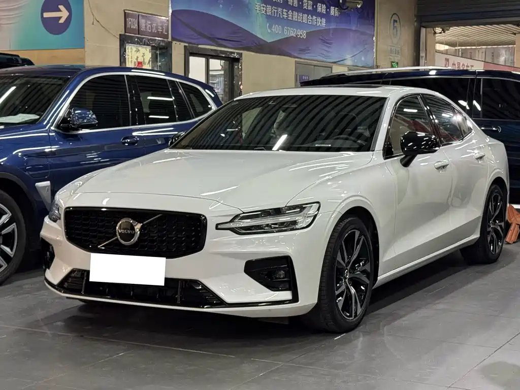 VOLVO S60