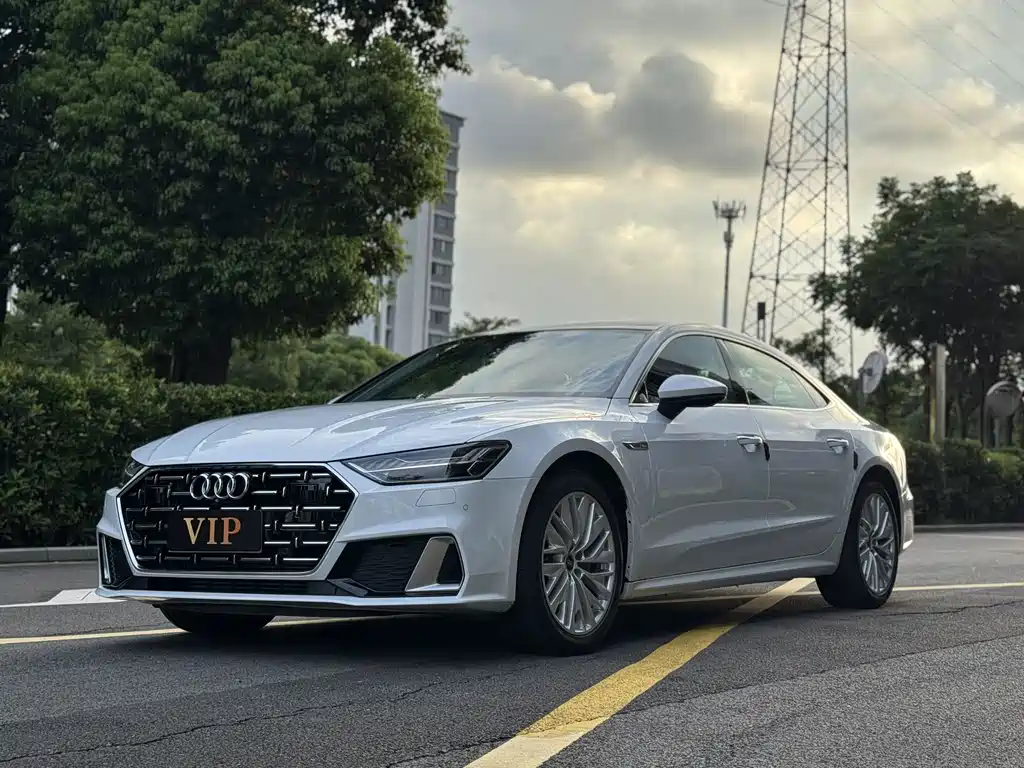 Audi A7L 2023