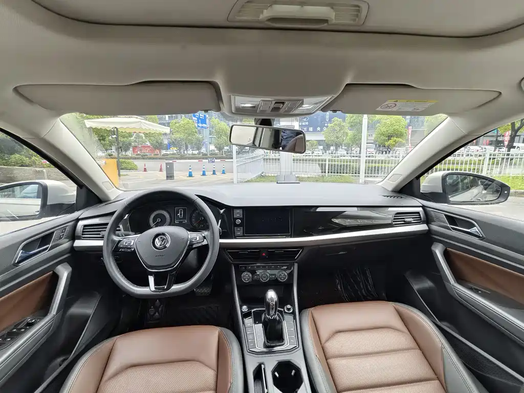 Volkswagen Lavida 2019 280TSI DSG Luxury VI