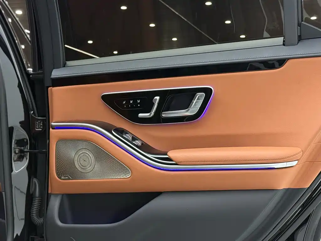 Mercedes-Benz S-Class — миниатюра 8