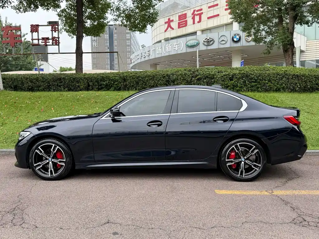 BMW 3 Series — миниатюра 3