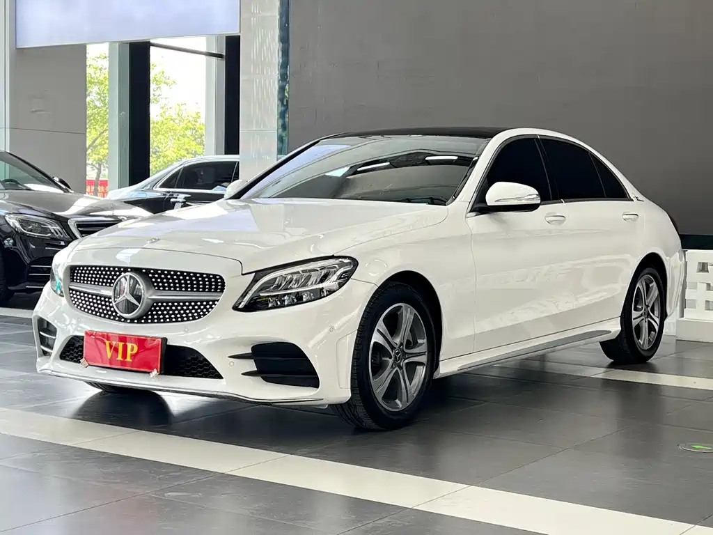 Mercedes-Benz C-Class 2020