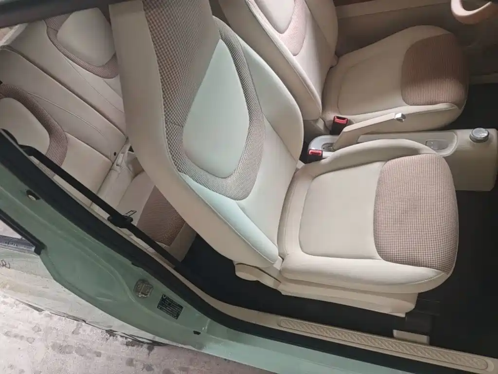 Wuling MINIEV — миниатюра 25