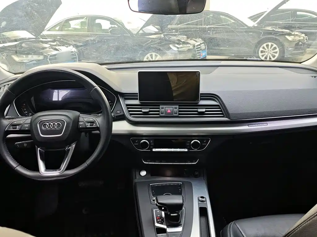 Audi Q5L — миниатюра 10