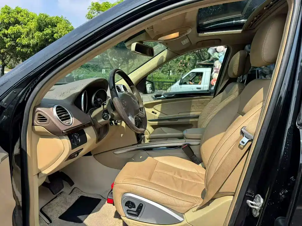 Mercedes-Benz GL-Class — миниатюра 6