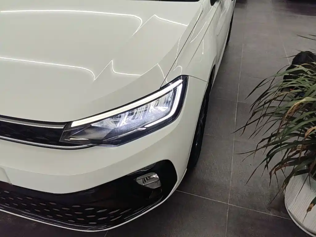 Volkswagen Lavida — миниатюра 24