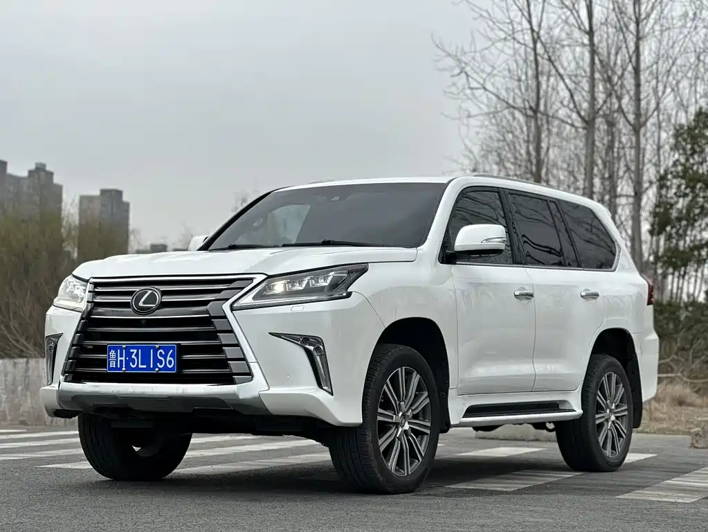 Lexus LX 2017