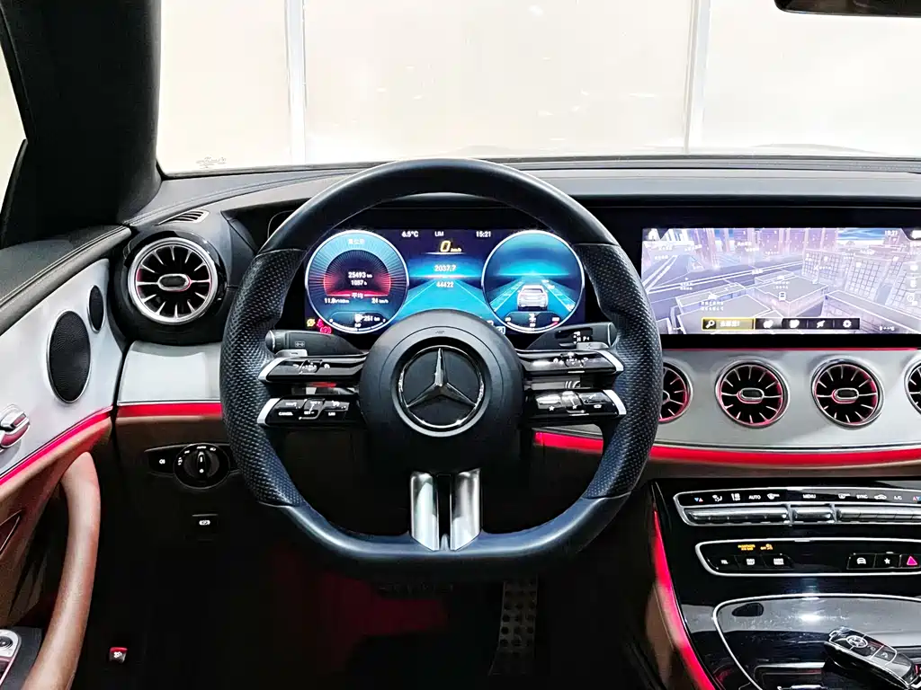 MERCEDES-BENZ E CLASS