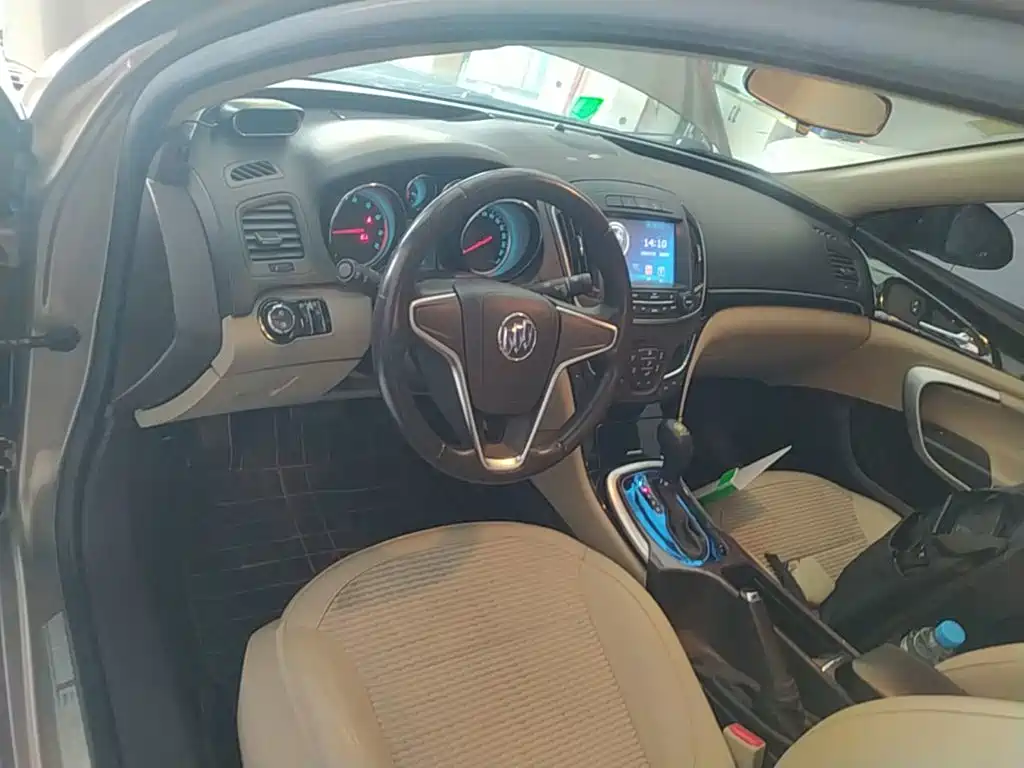 Buick Regal — миниатюра 10