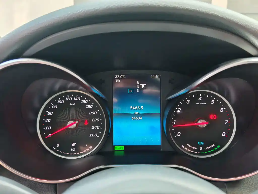 Mercedes-Benz C-Class — миниатюра 11