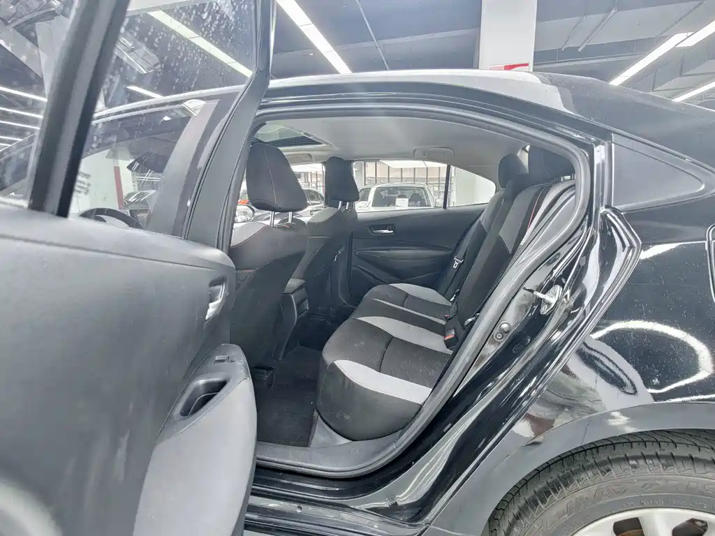 Toyota Corolla — миниатюра 11